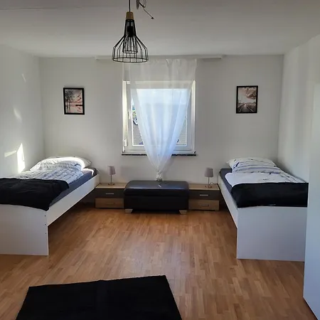 Apartment Grosse Komfortable Monteurswohnung Gutenacker