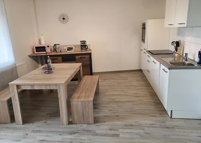 Grosse Komfortable Monteurswohnung Apartamento *